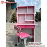 Bàn học đôi bằng nhựa có kệ sách giá rẻ cho bé gái, bé trai 17