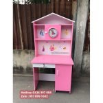 Bàn học màu hồng cho bé gái, có kệ sách bằng nhựa Đài Loan, ngang 80cm